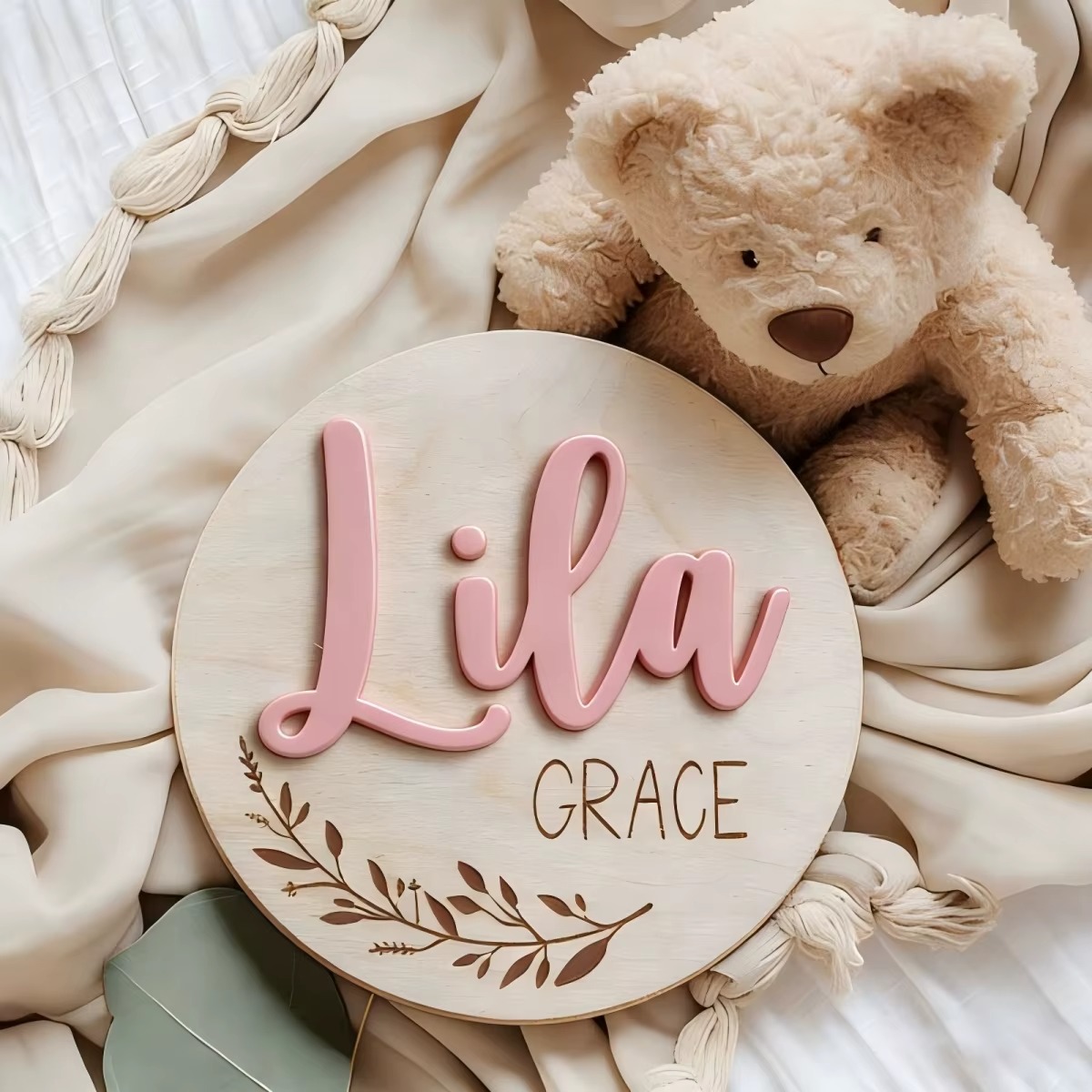 Custom Round Wooden Name Plaqu - огляд і ціна Baby Nursery Sign